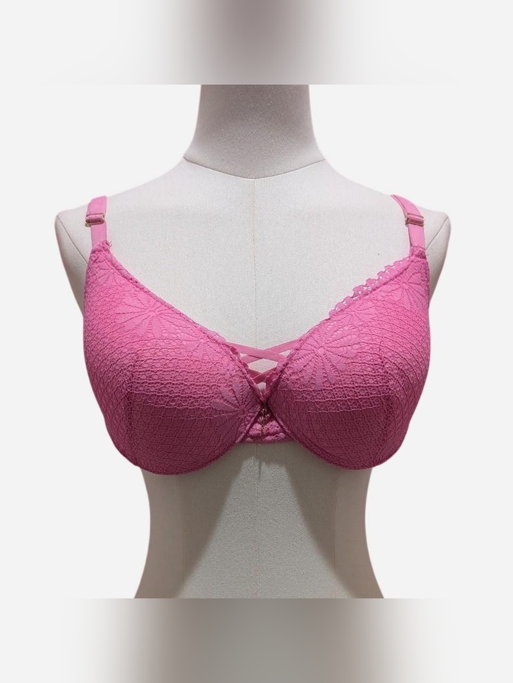 Juicy Couture Pink Floral Bra, 38C‼️Open to Offers